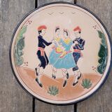 Duo of wall plates or dish traditional Basque dancers, by Aparicio