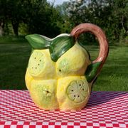 Pichet barbotine citron peint à la main Italie vintage