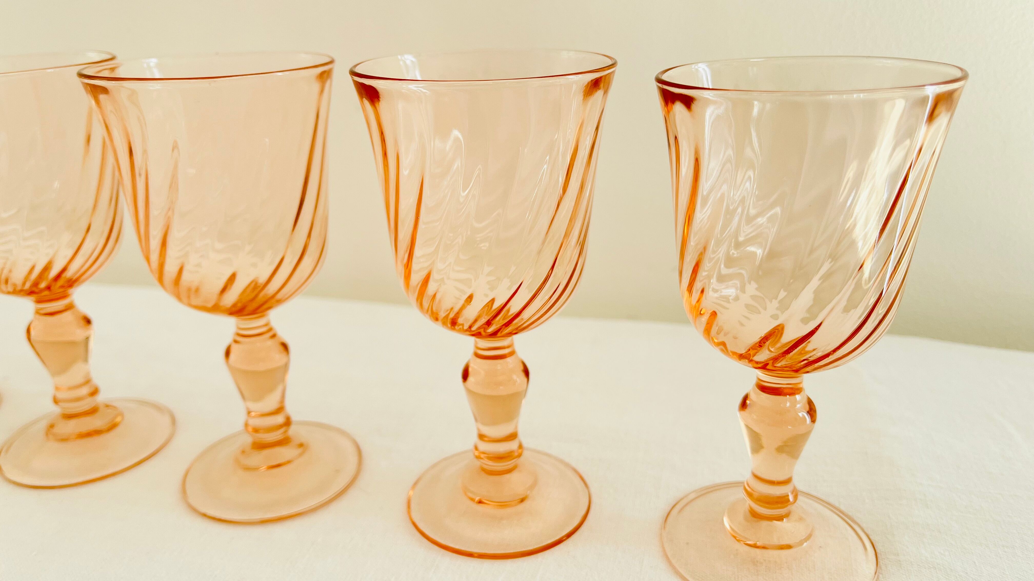 Set of 6 luminarc pink wine glasses