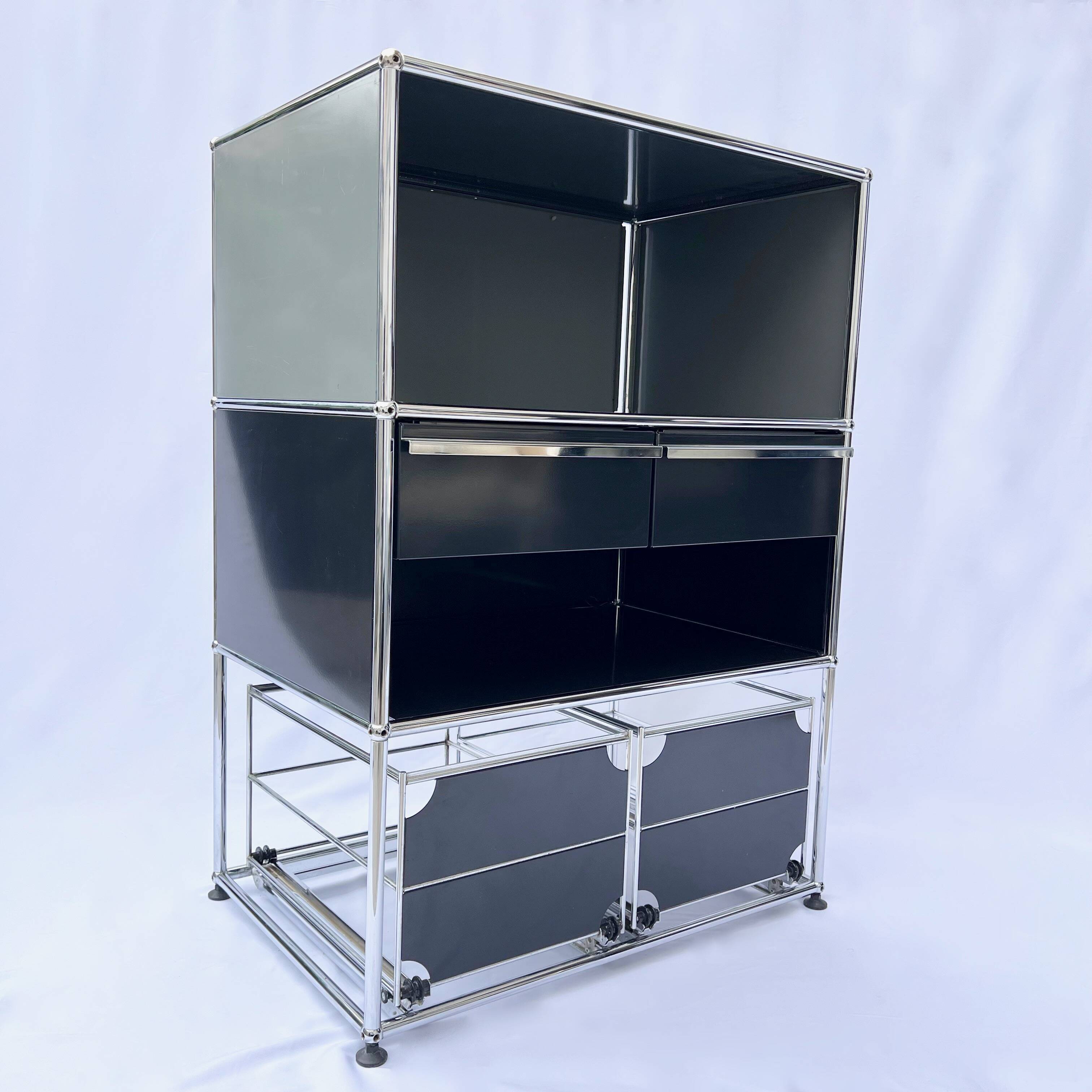 USM HALLER STORAGE UNIT, 1970