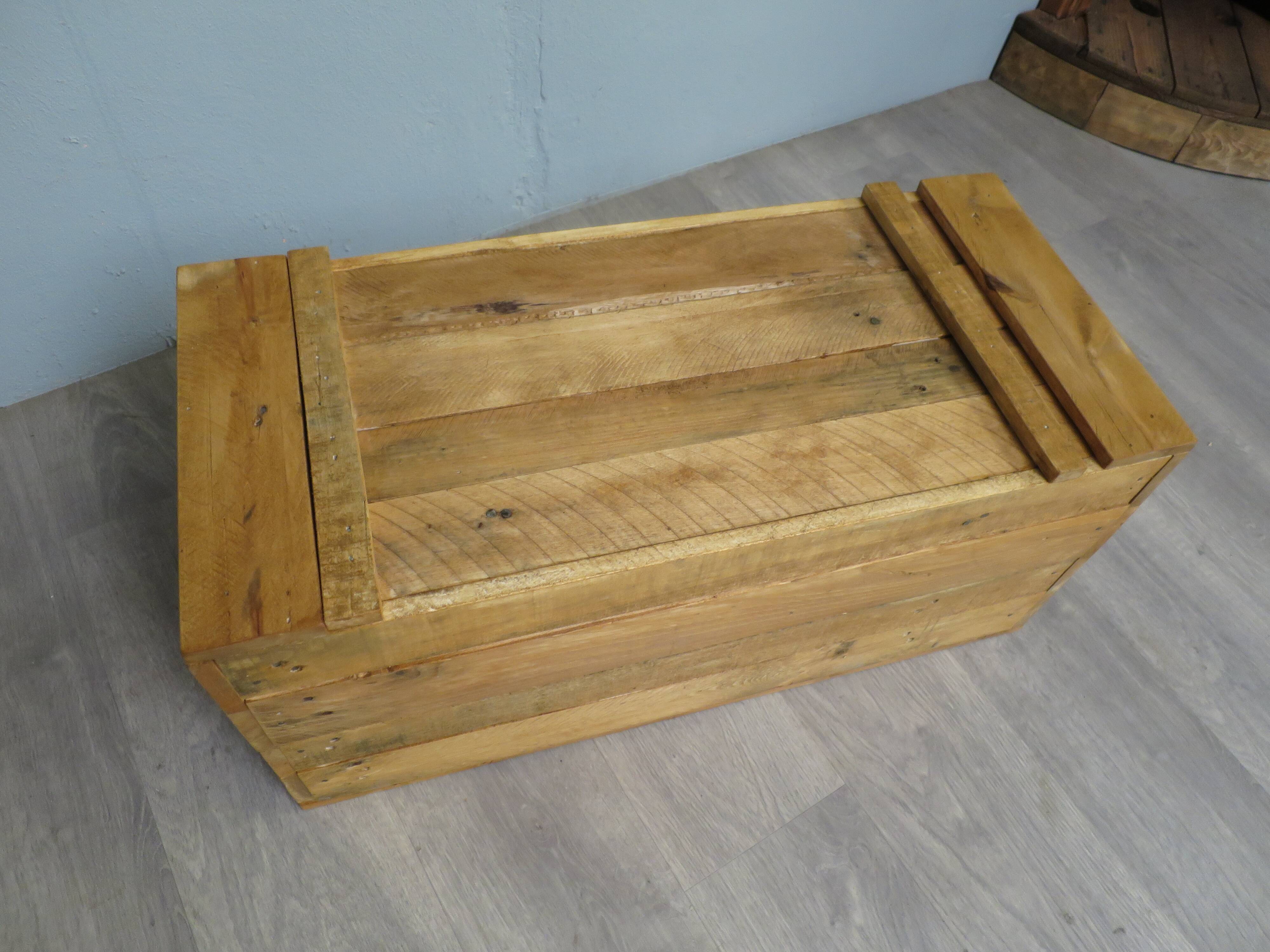 Storage box for vinyl