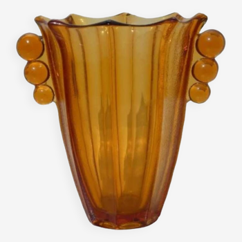 Vase corolle verre ambré tchécoslovaquie 1925 art deco anses formées à 3 sphères