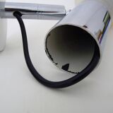 Applique murale spot orientable en métal chromé et laqué blanc. Année 70