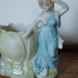 Petit vase représentant une femme - époque art nouveau