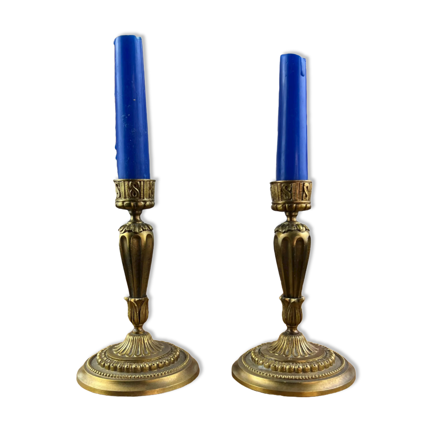 Paire de bougeoirs de table en bronze fin XIXème