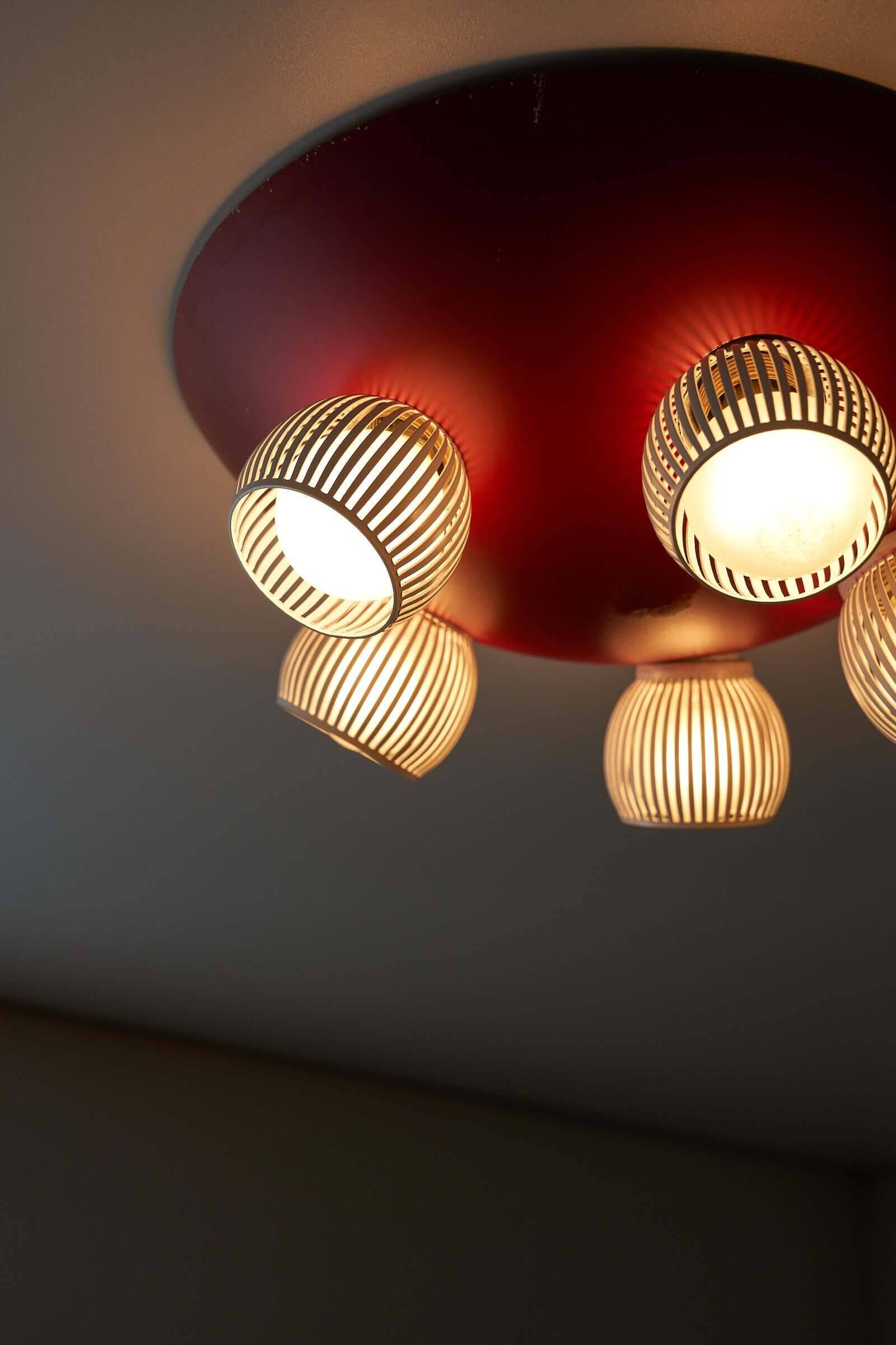 Plafonnier avec diffuseurs à lamelles, milieu XXème