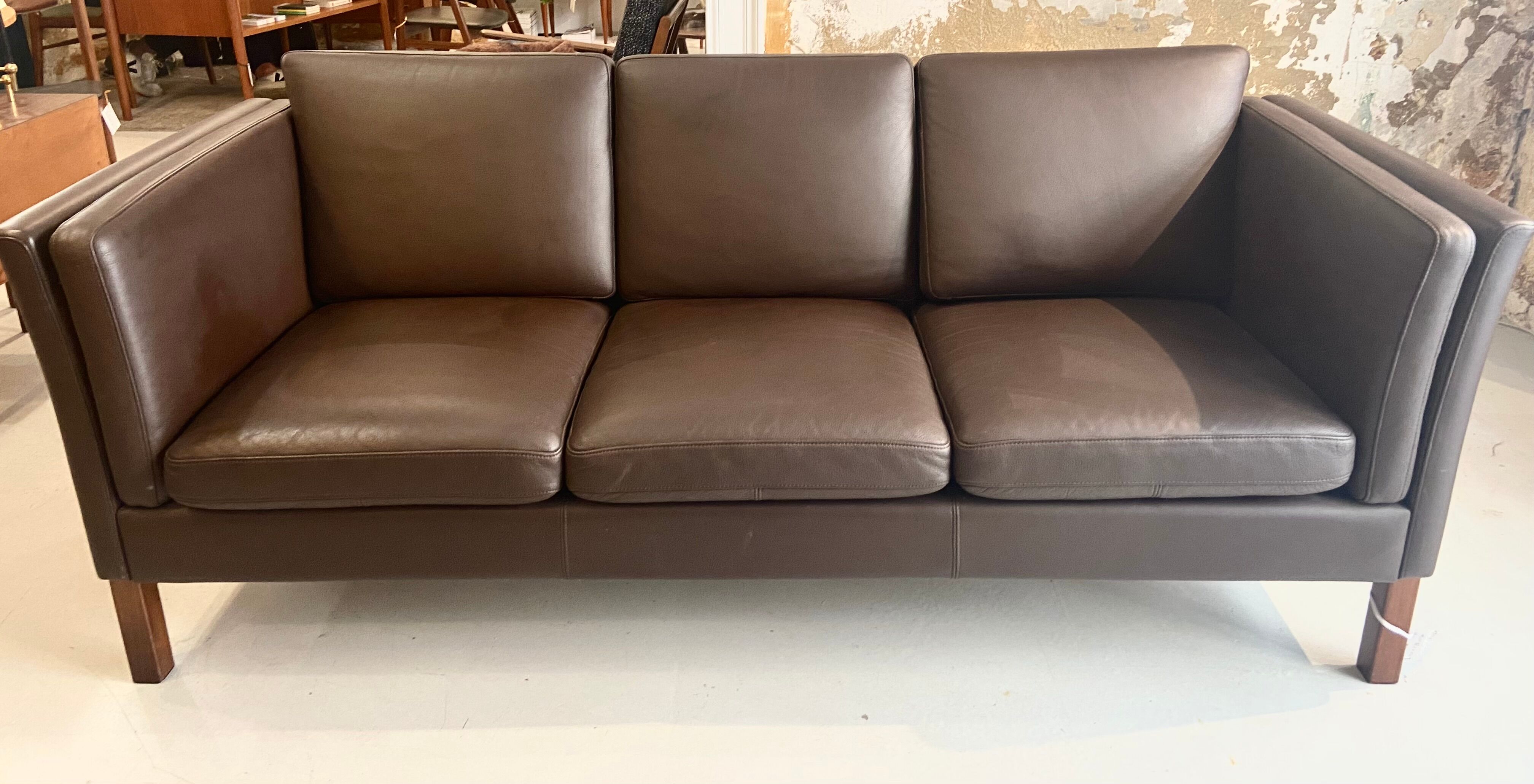 Danish leather sofa 3 places