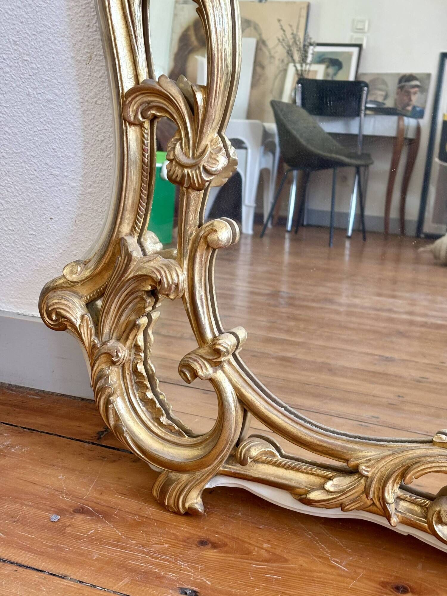 Large gold mirror in Louis XV style