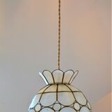 Small suspension in mother-of-pearl and brass flower shape -