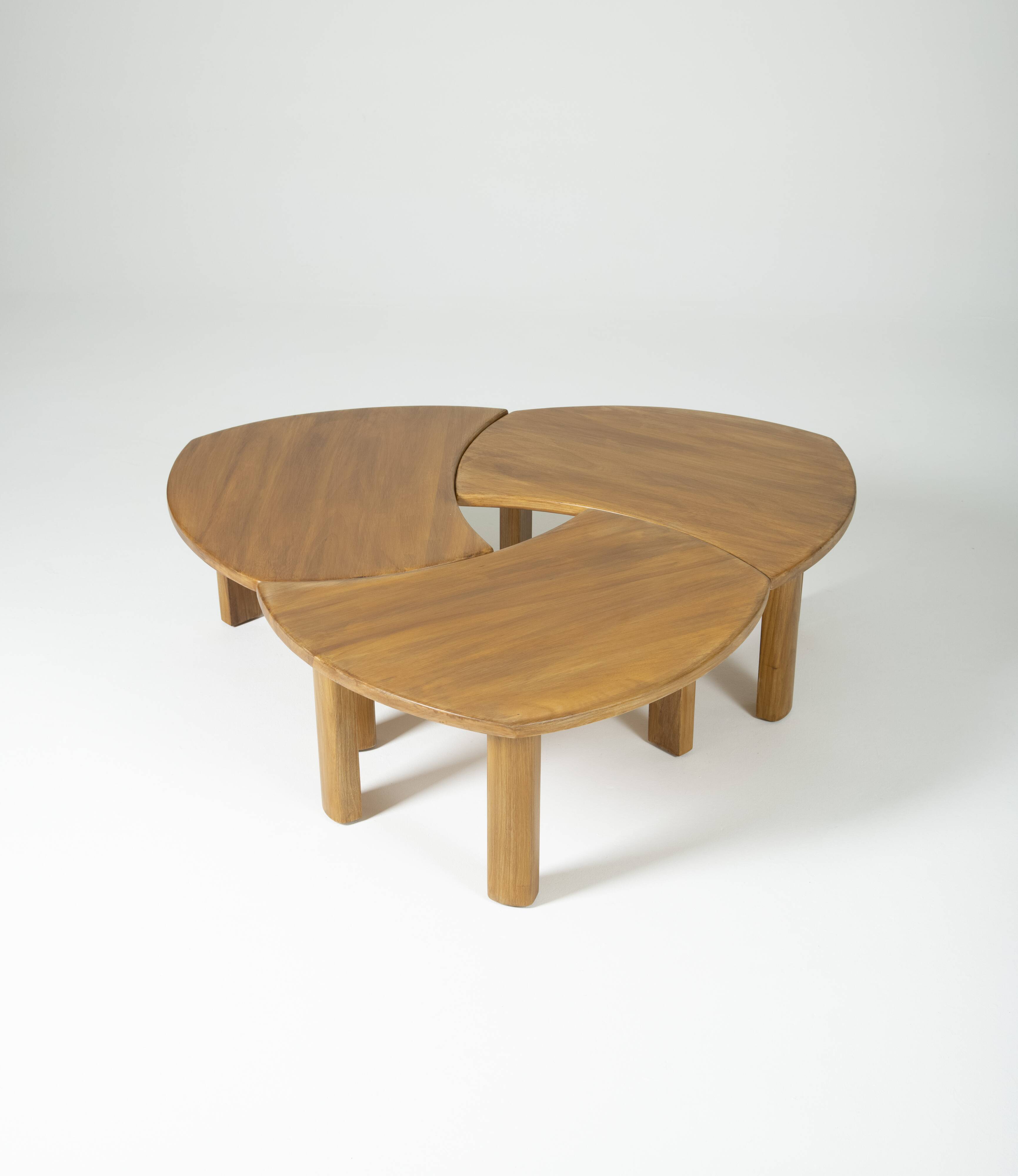 Table basse en orme massif, 1970s