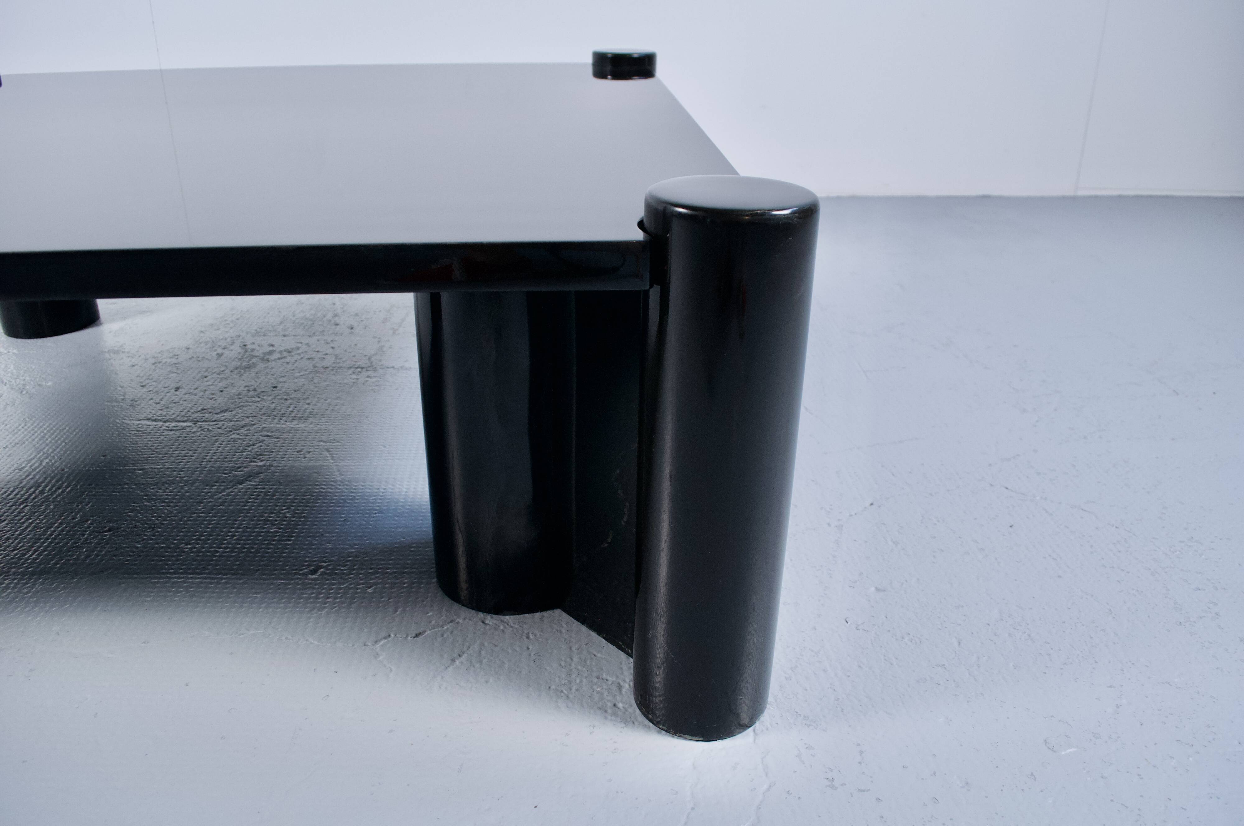 Jumbo marble coffee table by Gae Aulenti, 1960s, Knoll International, publisher