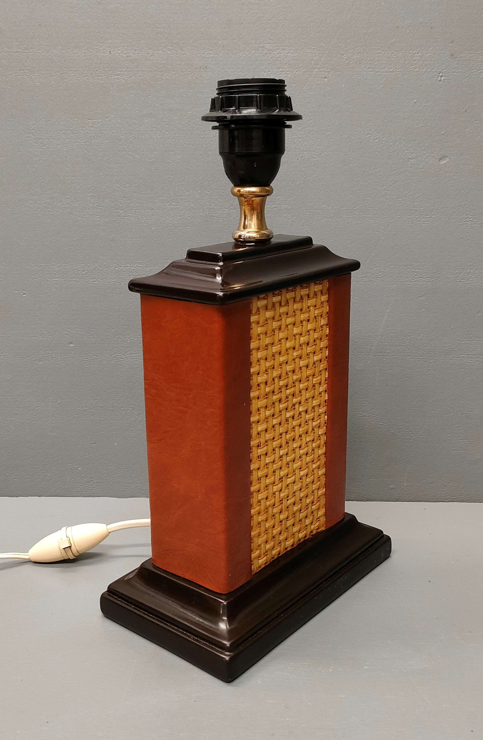 Lamp Le Dauphin black ceramic glazed, wicker canelé, imitation leather havana ~ 70's