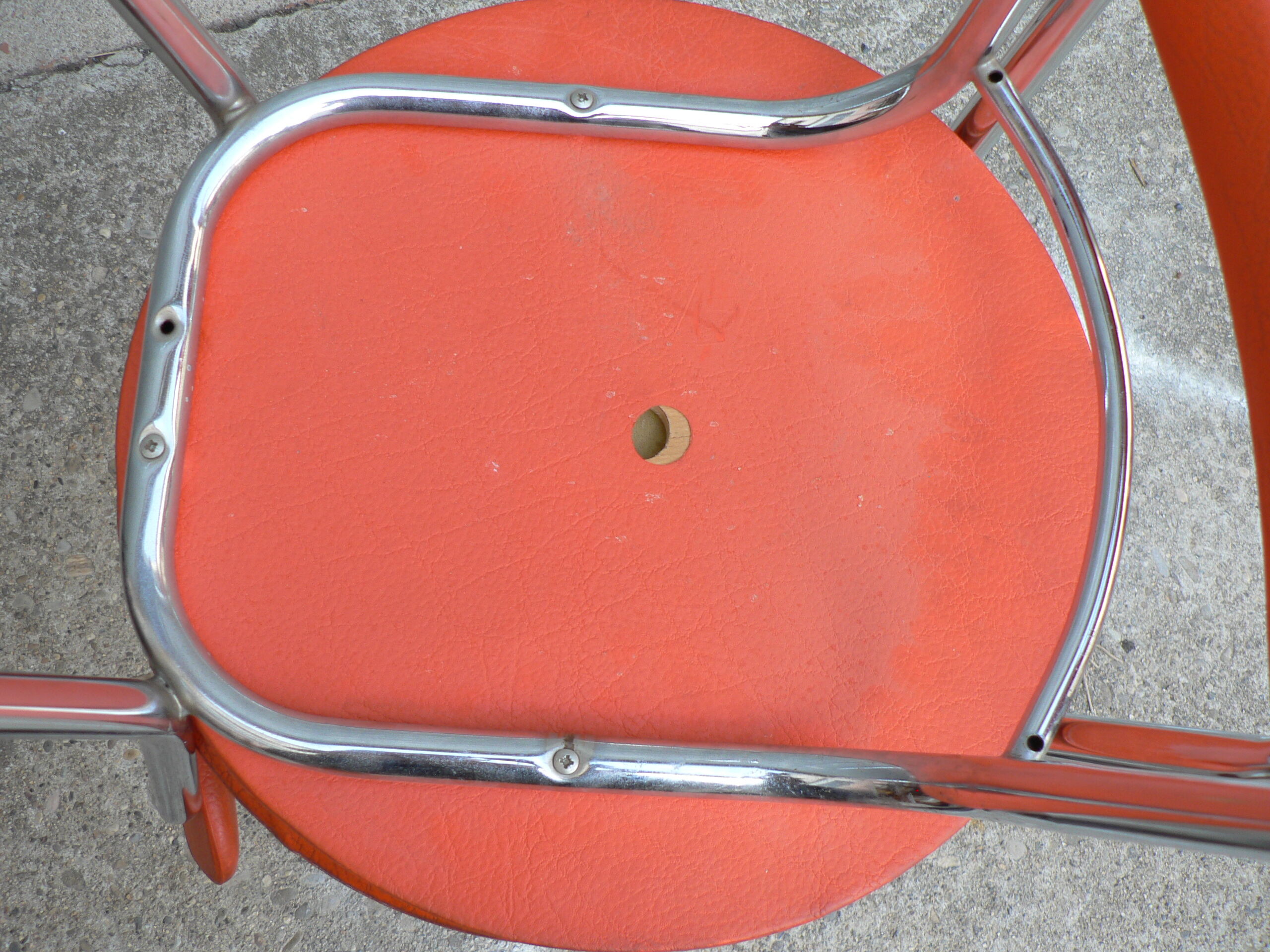 Lot of 2 vintage Orange chairs