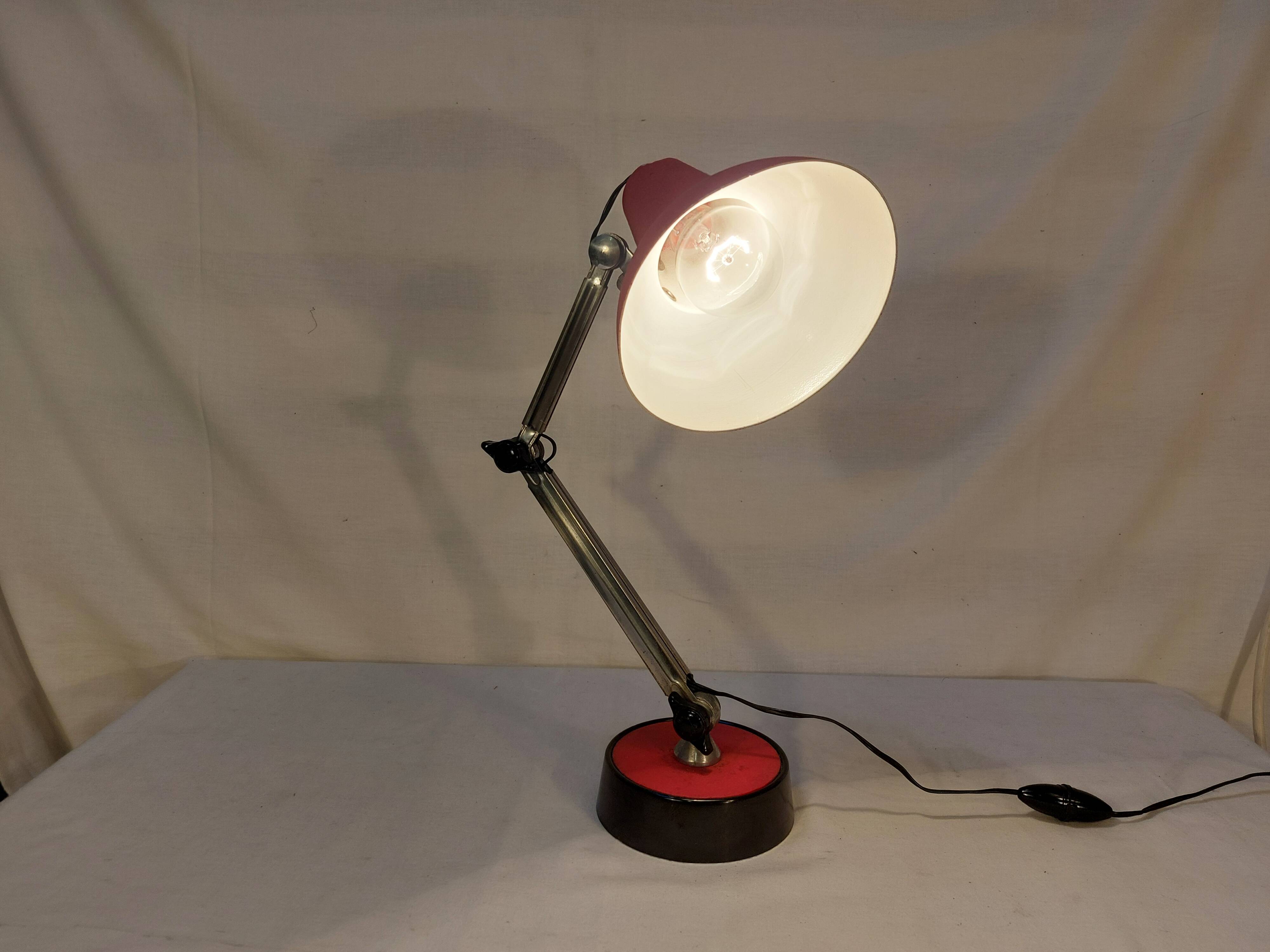 Vintage red articulated desk lamp - 70s/80s