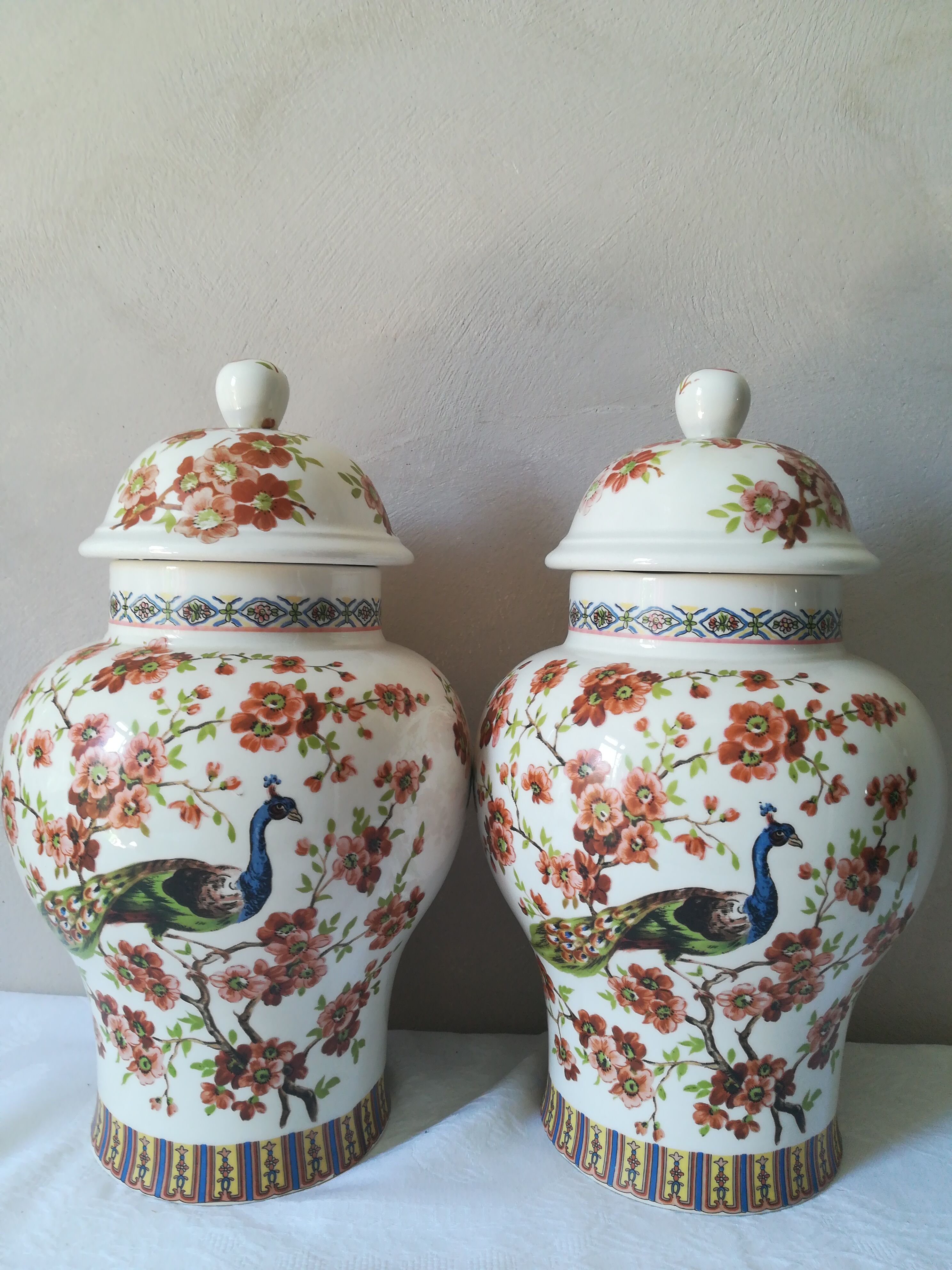 Pair of potiches in faience