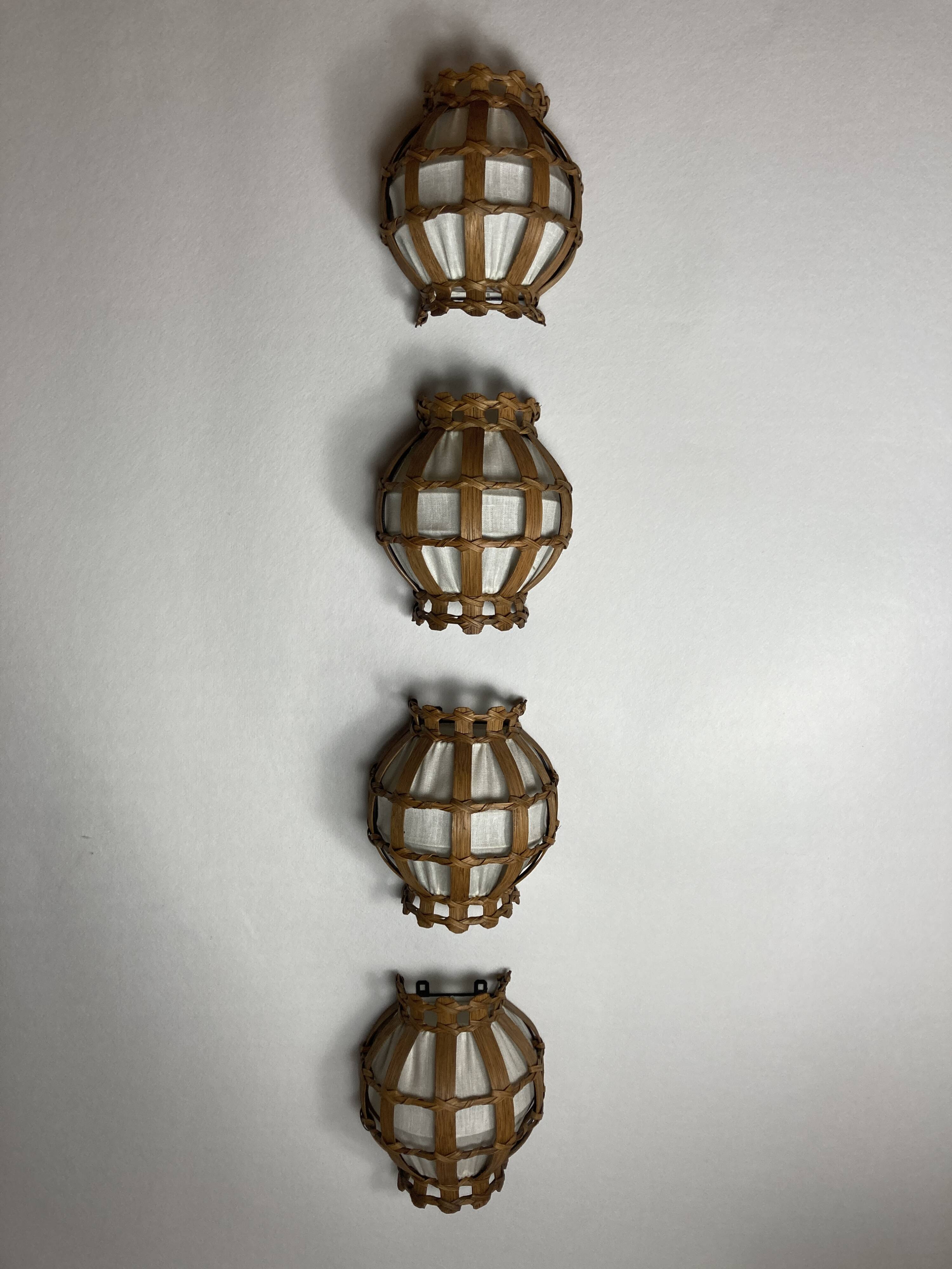 2 appliques danoises en placage de bois et tissu, années 1970