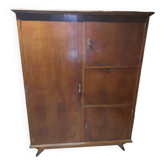 Armoire vintage pieds compas