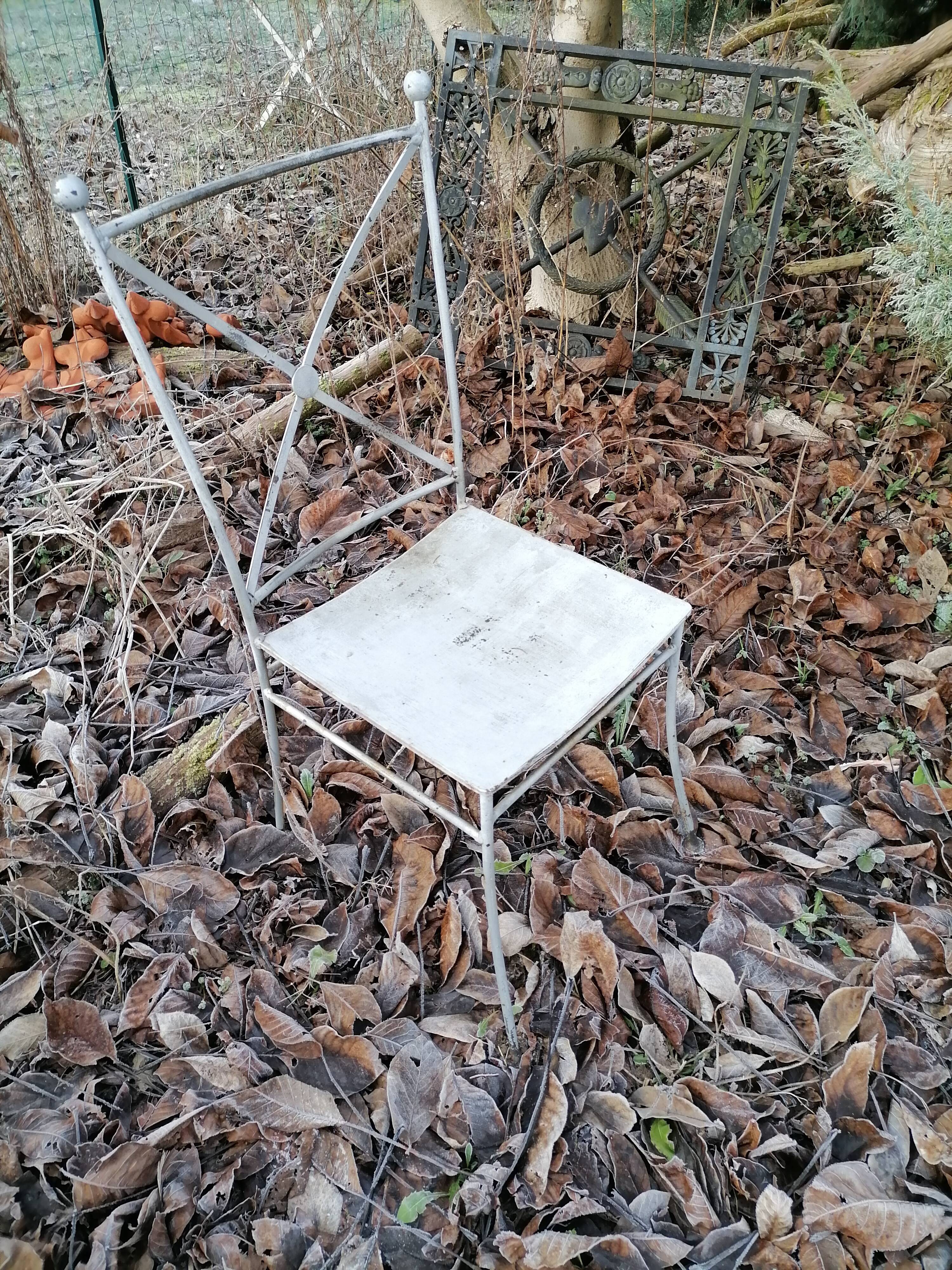 Chaise de jardin fer forgé