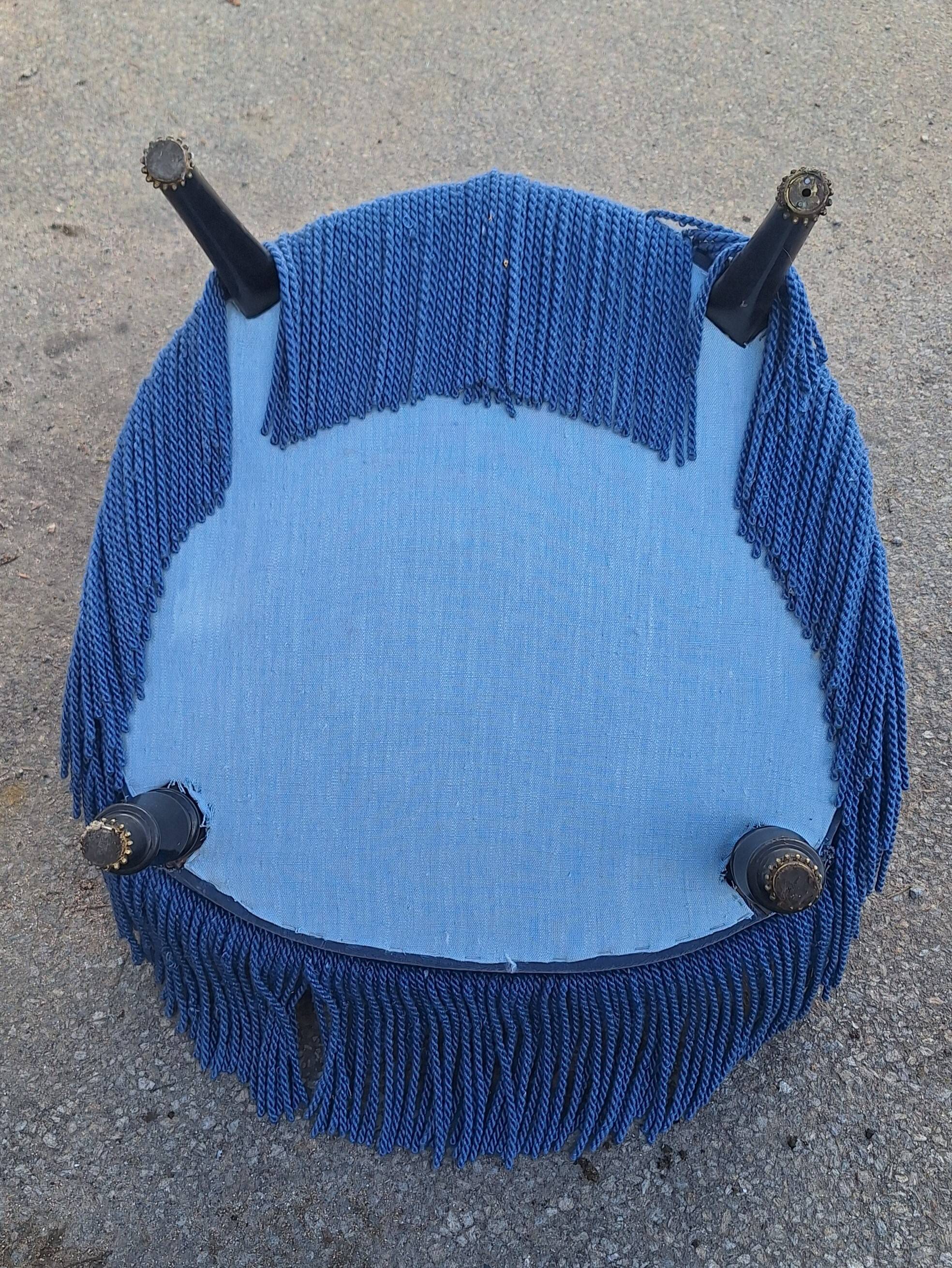 Napoleon III tufted armchair