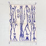Moroccan Berber Azilal ecru rug with majorelle blue patterns 1.36x0.97m