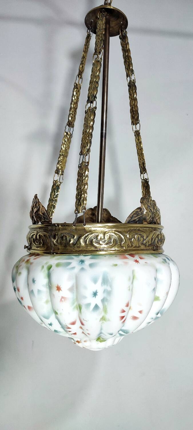 Lámpara de techo "Art Nouveau" de latón y cristal.  España, 1930s.