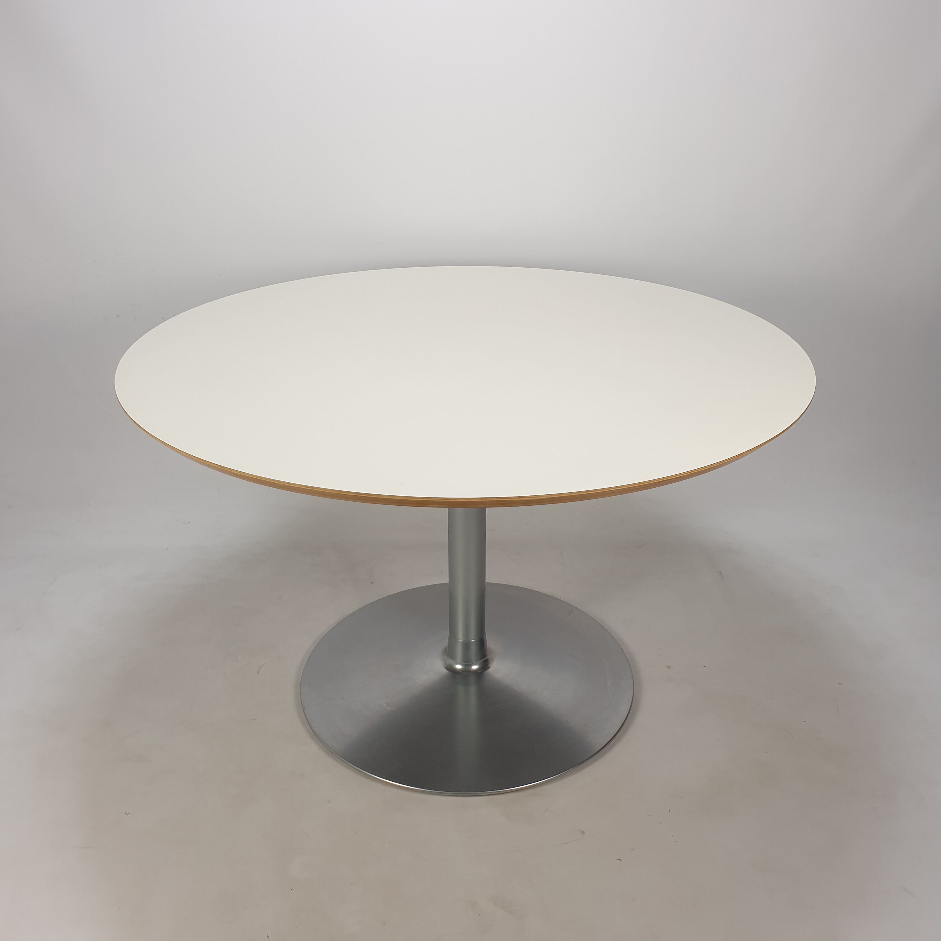 Round Dining Table by Pierre Paulin for Artifort