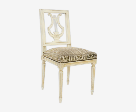 Chaise à dossier lyre