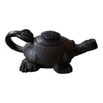 Yixing turtle-shaped teapot