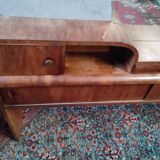 Art deco headboard in walnut bramble