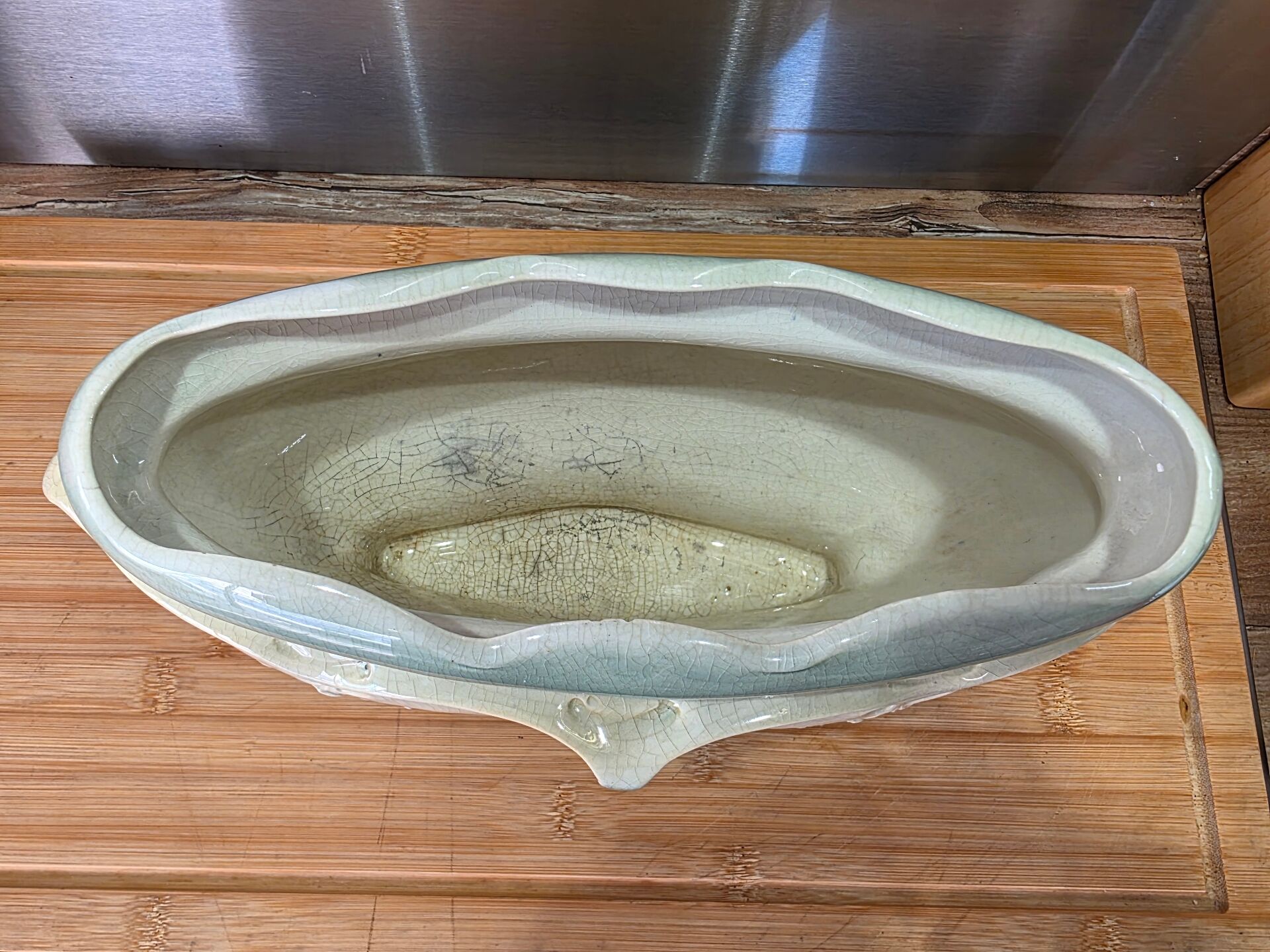 Vintage barbotine jardinière Gustave De Bruyn Fives-Lille 30 cm