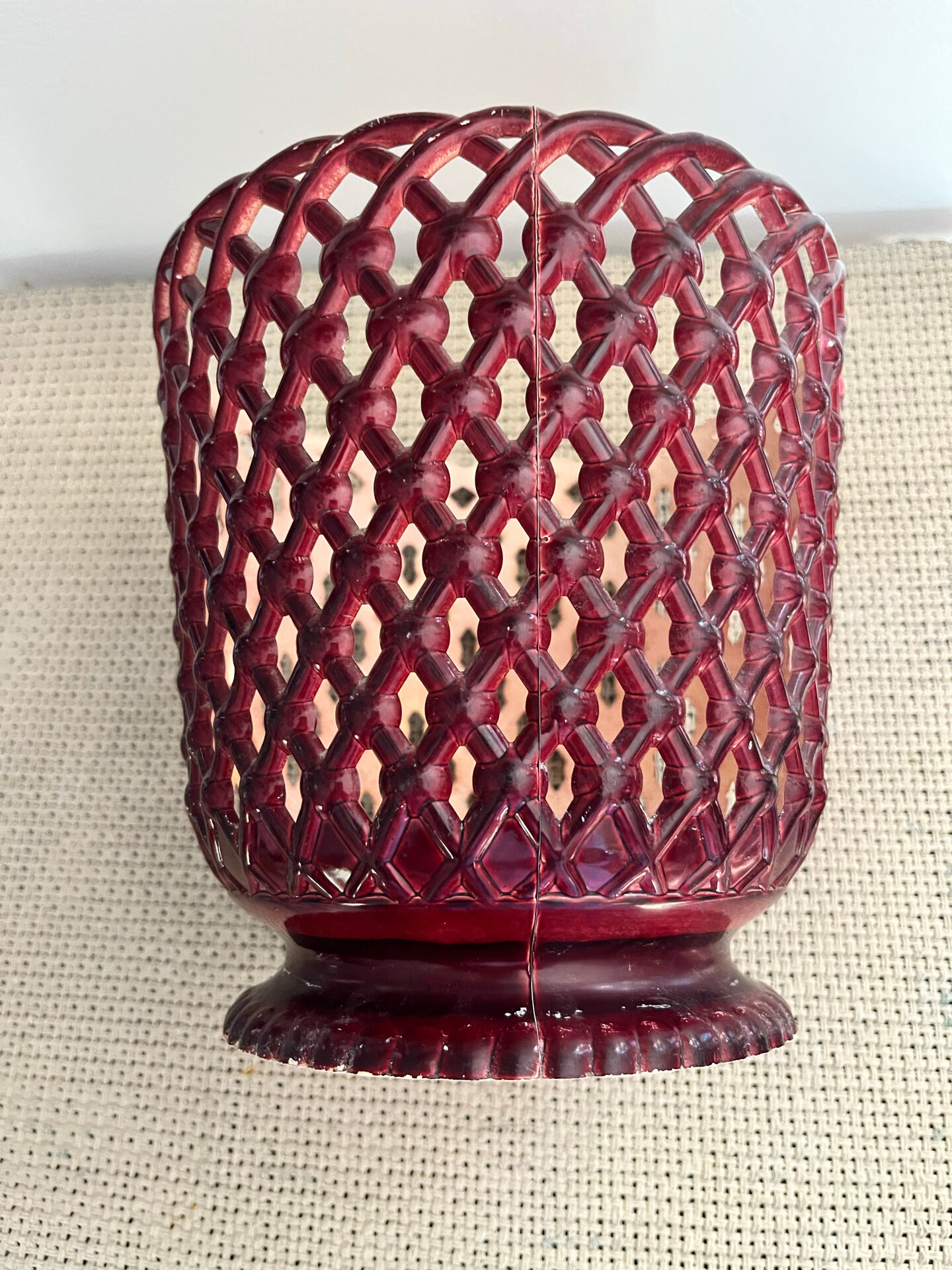 Cache pot en plastique