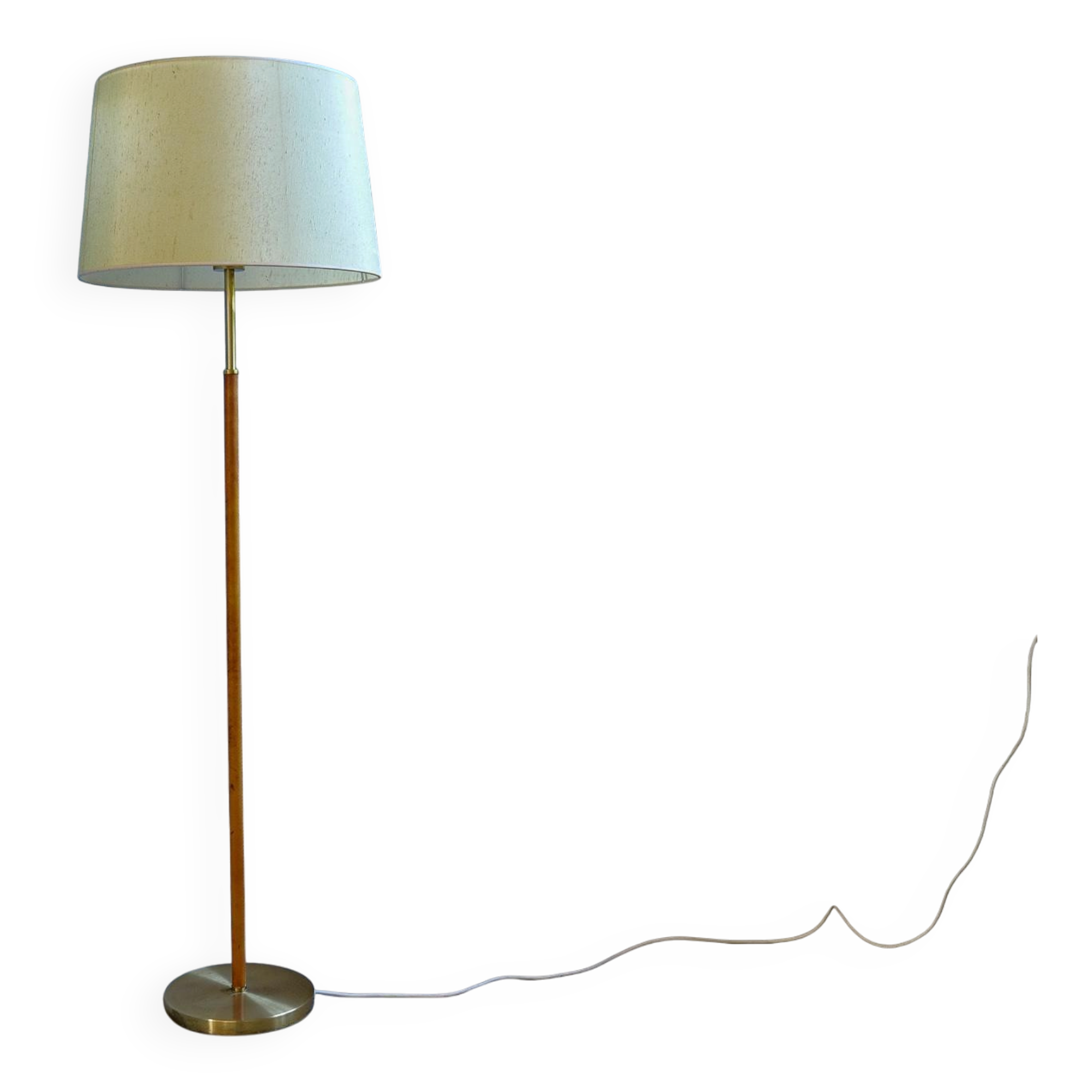 Modern mid-century brass and leather floor lamp Atelje Lyktan, Sweden