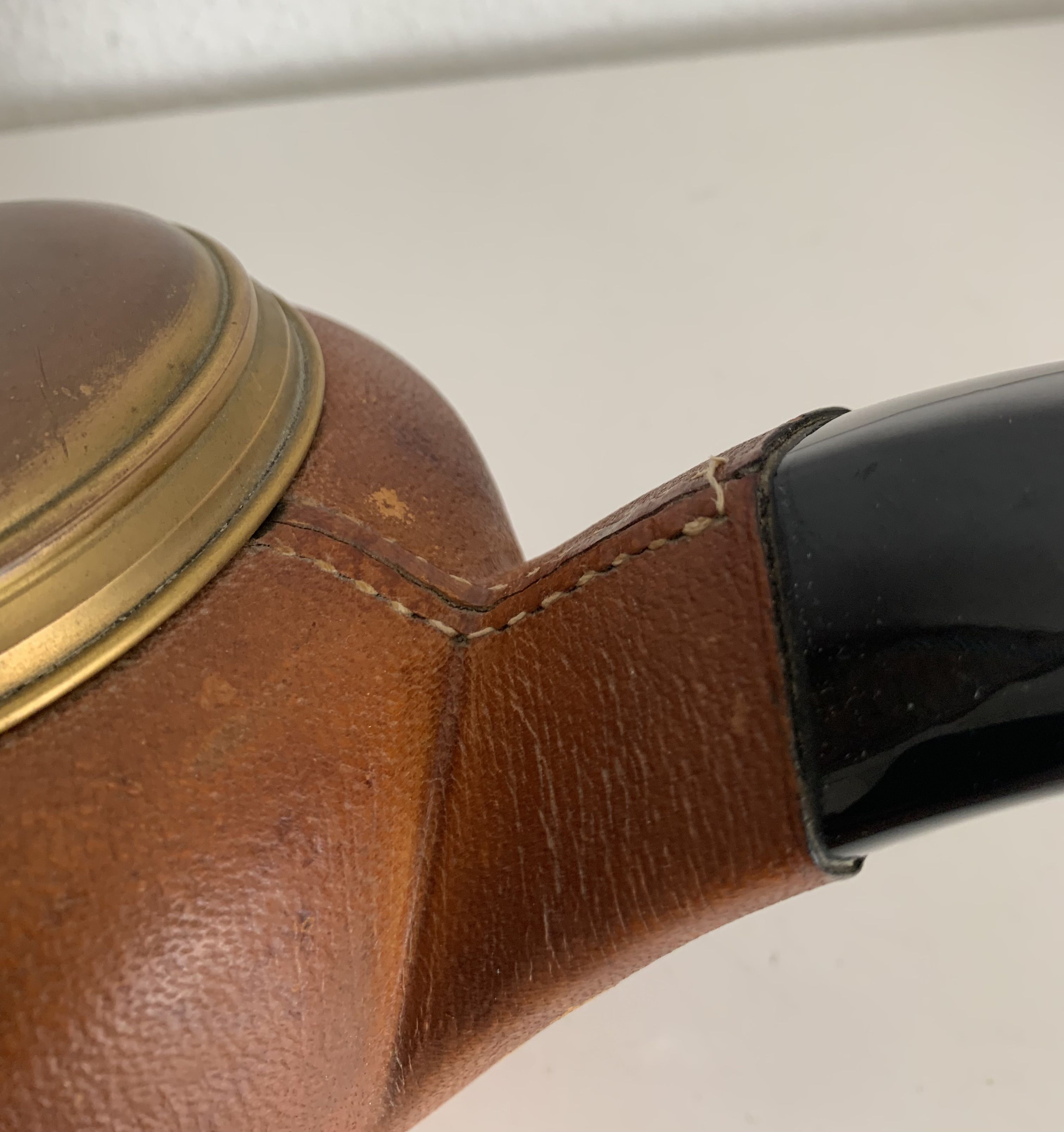 Vintage cigarette holder 1960 Longchamp leather fawn pipe - 24 x 15 cm