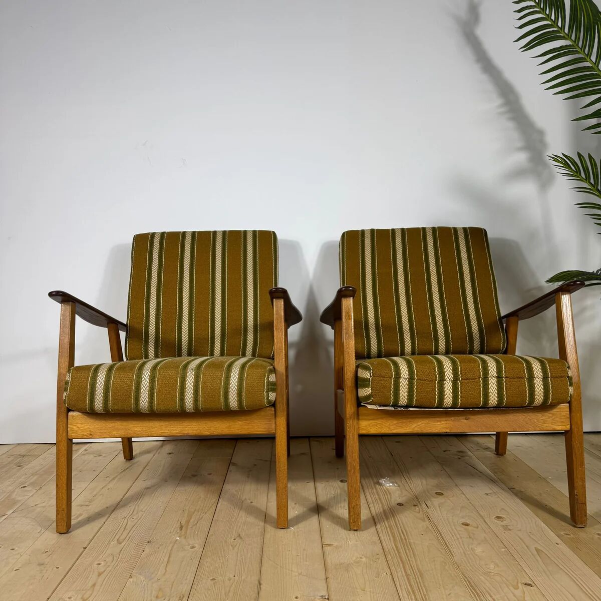 Pair of mid-century modern Danish armchairs in teak – 1960