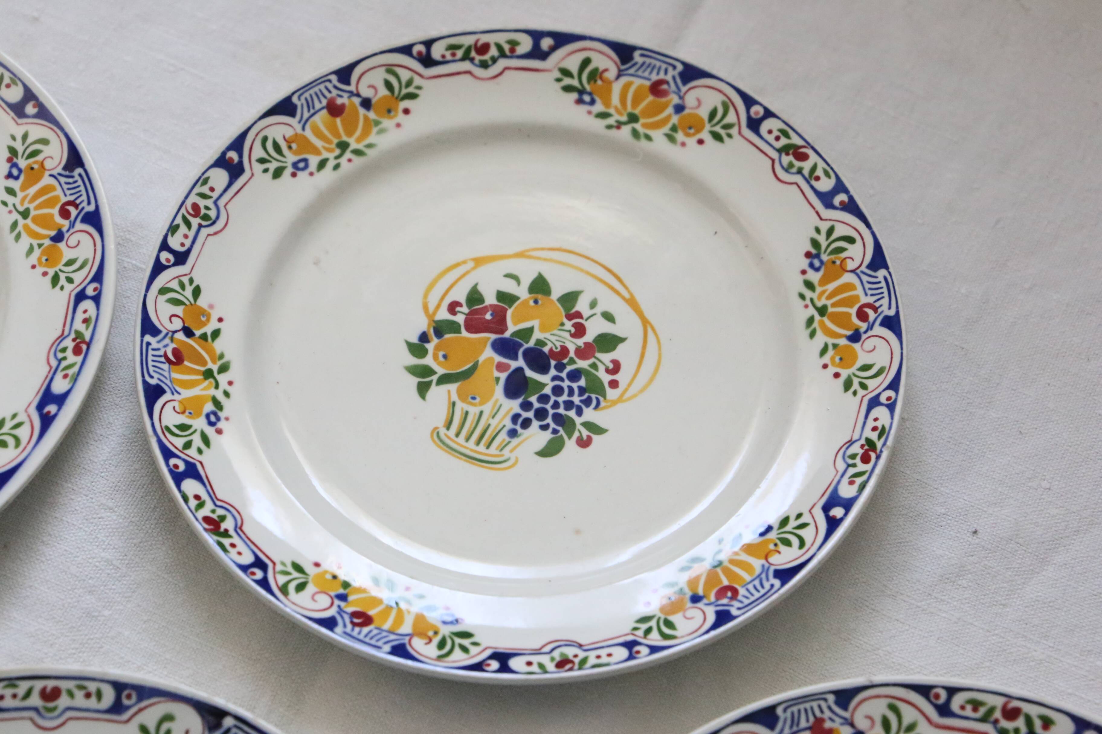 Set of 4 Boch dessert plates, Fructidor service, vintage