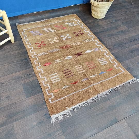 Ethnic brown berber carpet 95x140cm