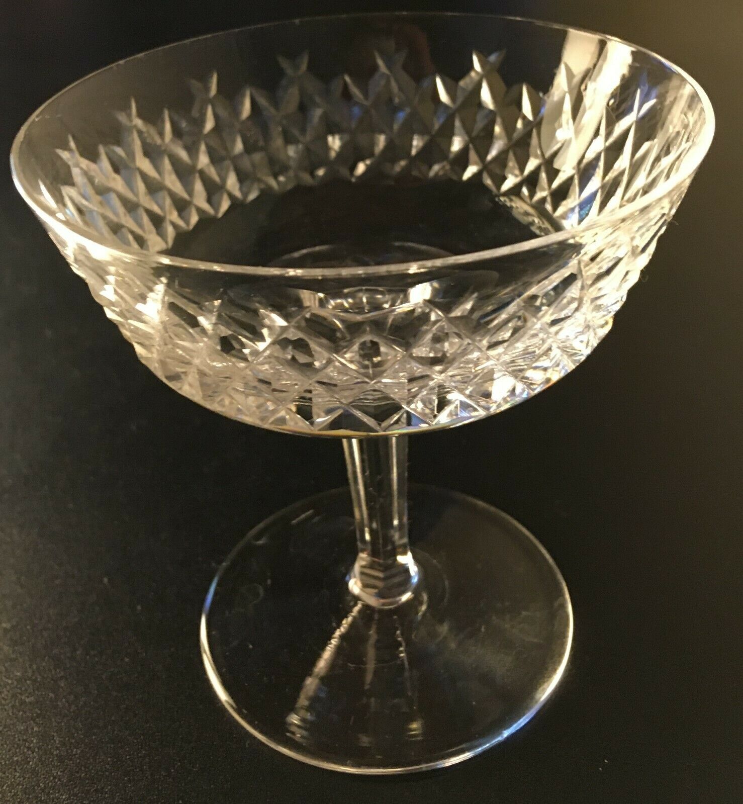 Lot of six glasses waterford crystal champagne alana pattern glasses crystal cup