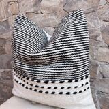 Berber zanafi square cushion cover - handmade - 100% wool and cotton - 45x45cm