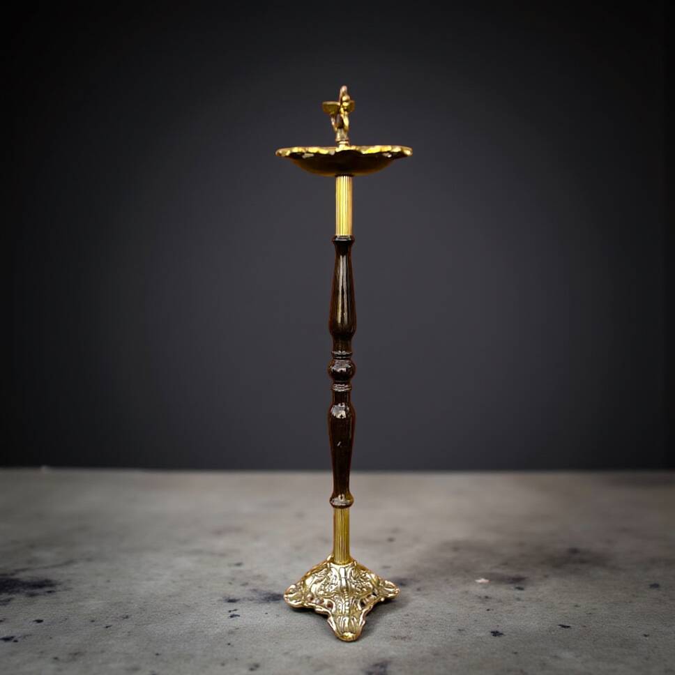 Dragon-styled floor ashtray – gilded brass – 1960s