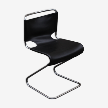 Biscia chair by Olivier Mourgue