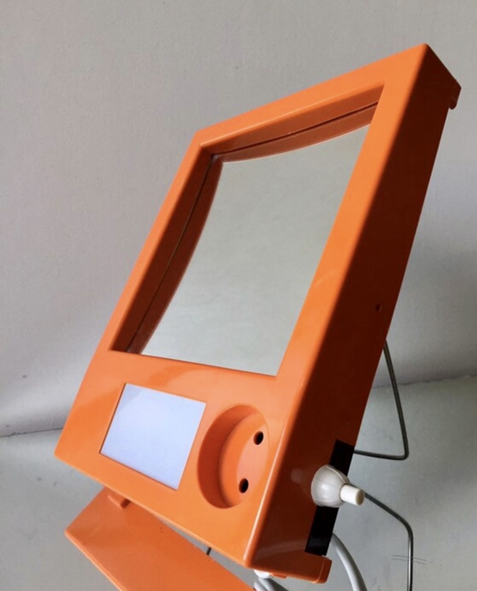 Miroir de courtoisie du milieu du siècle design danois