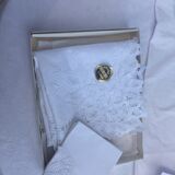 Square tablecloth and 6 towels