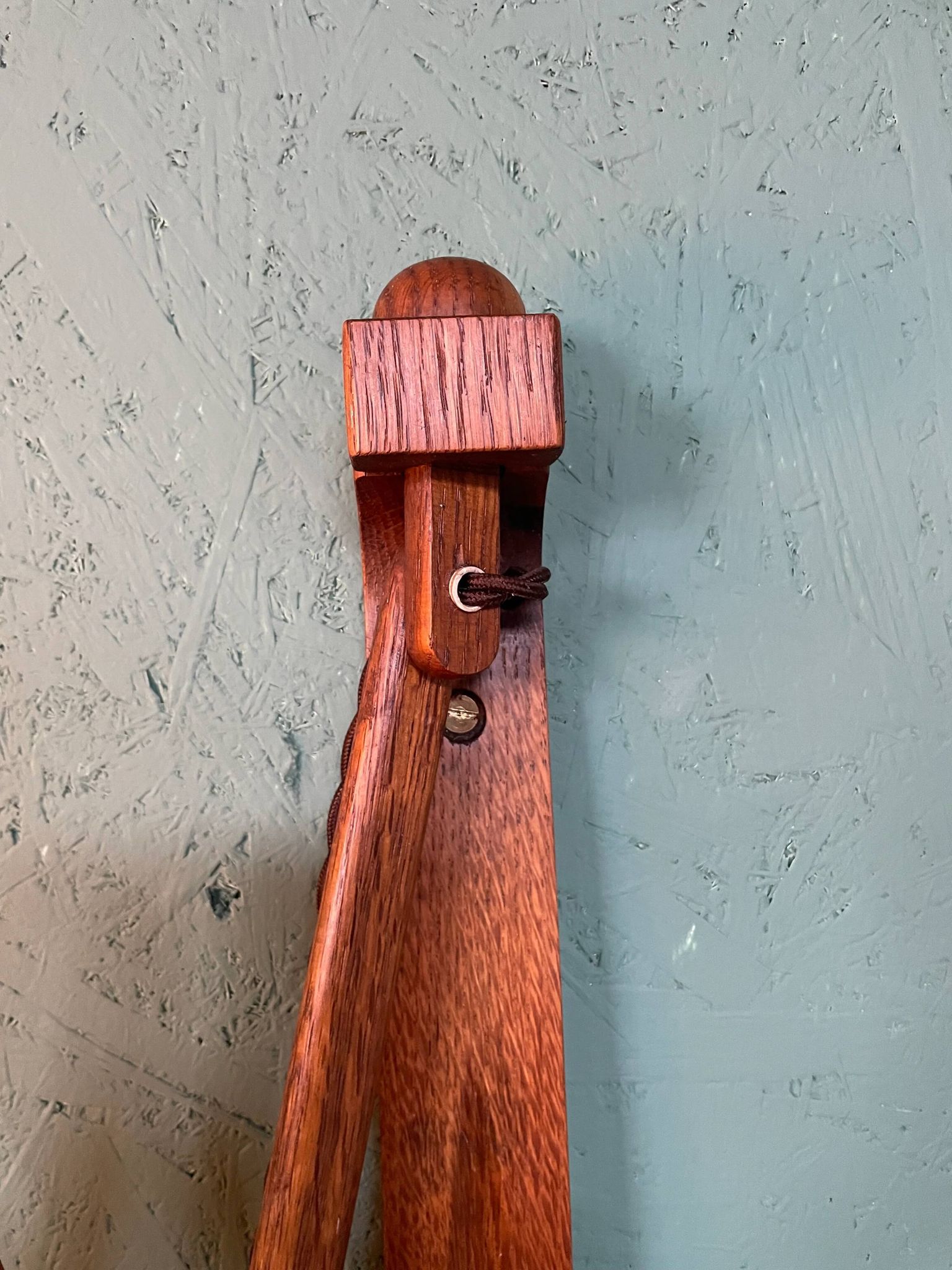 Lampe à ciseaux Le Klint vintage en chêne des années 1960