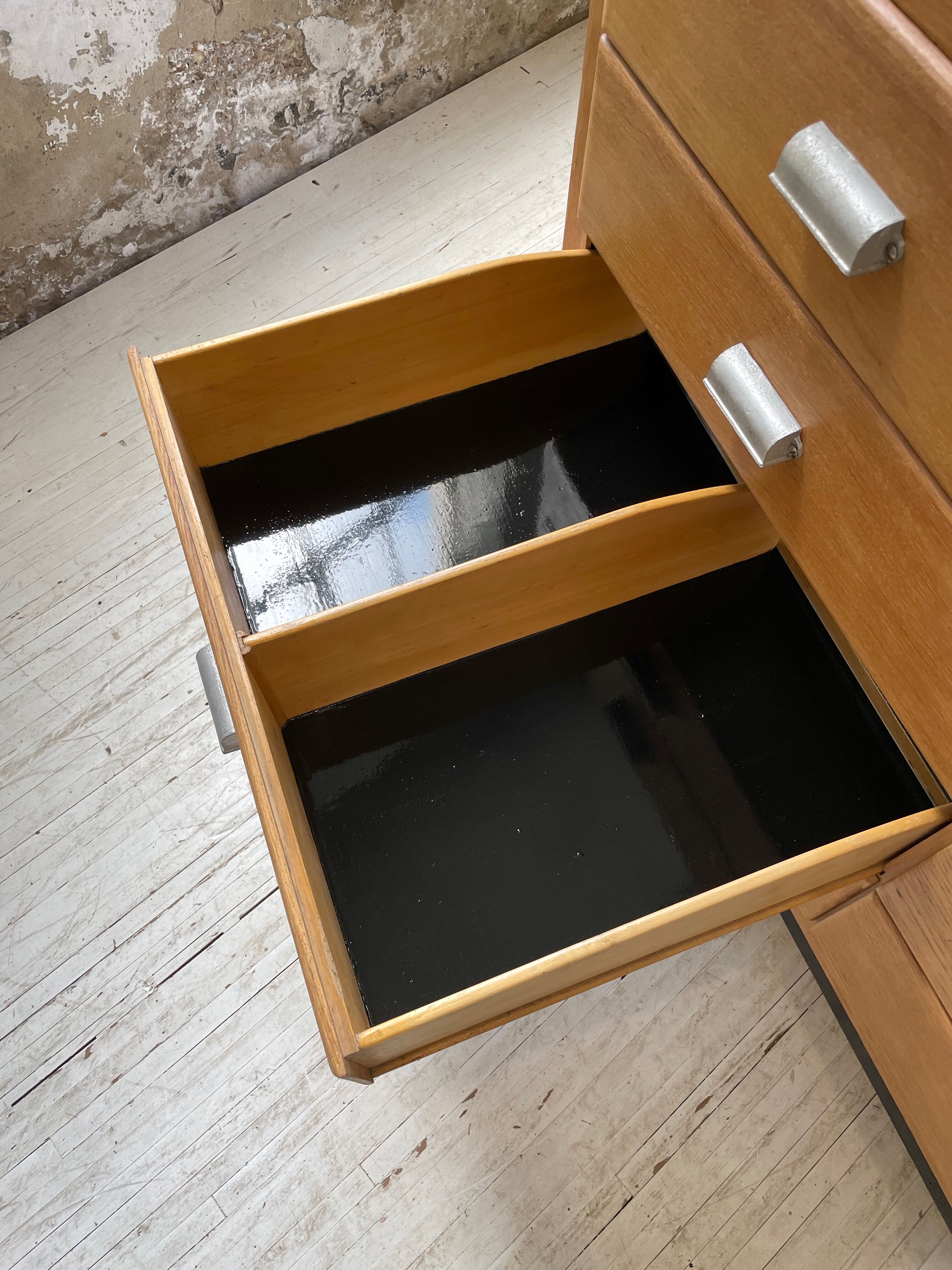 Glass trading post 50s