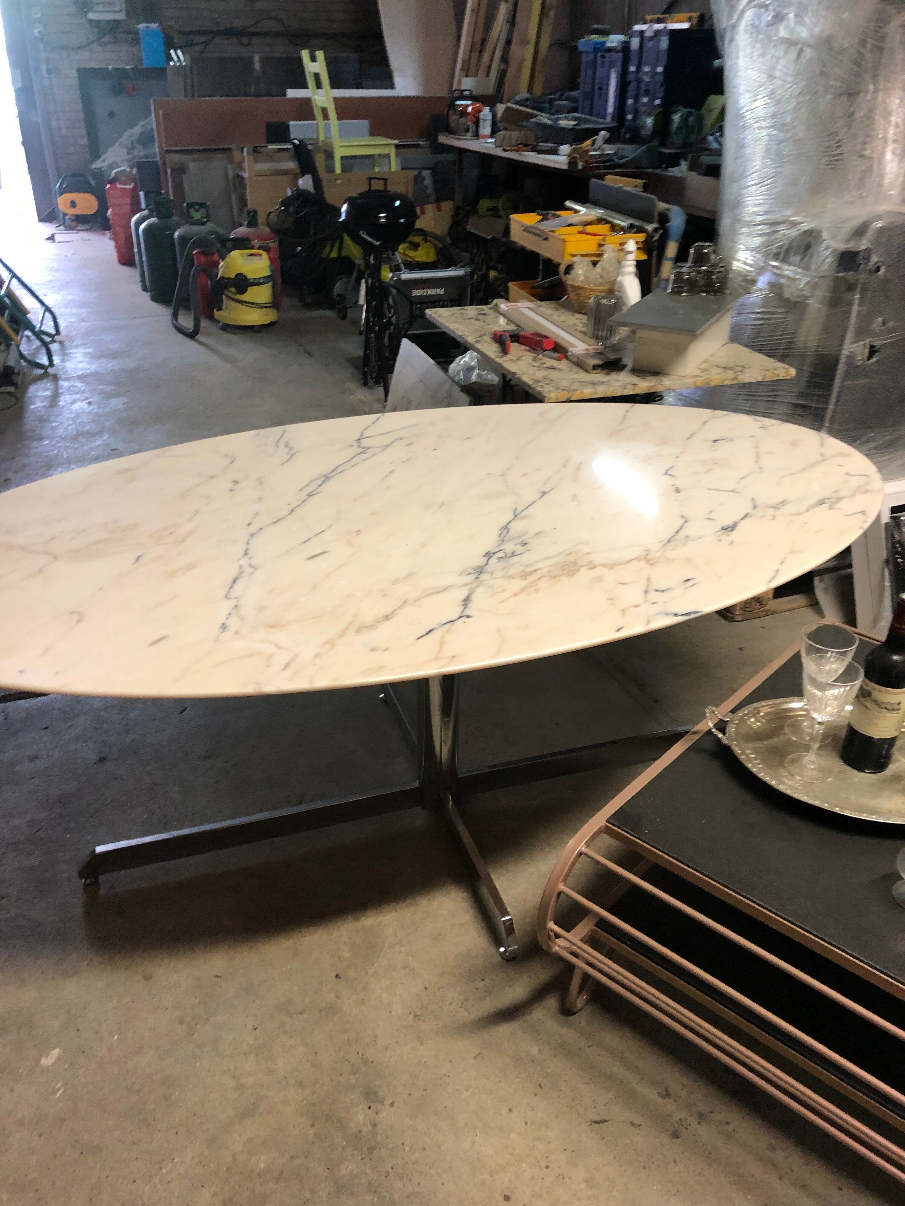 Oval marble table  1970