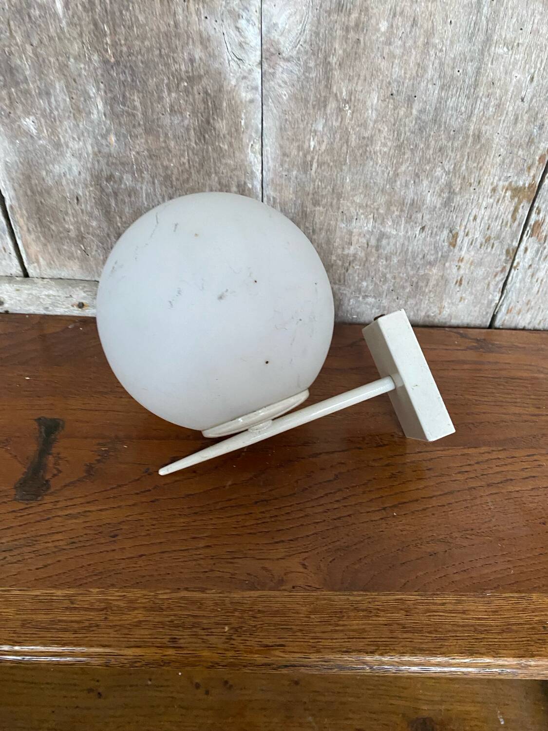 Old White Metal Wall Lamp + White Opaline Ball 70s Vintage #B790