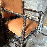 Armchair with lion head armrests