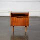 Table de chevet une porte abattante