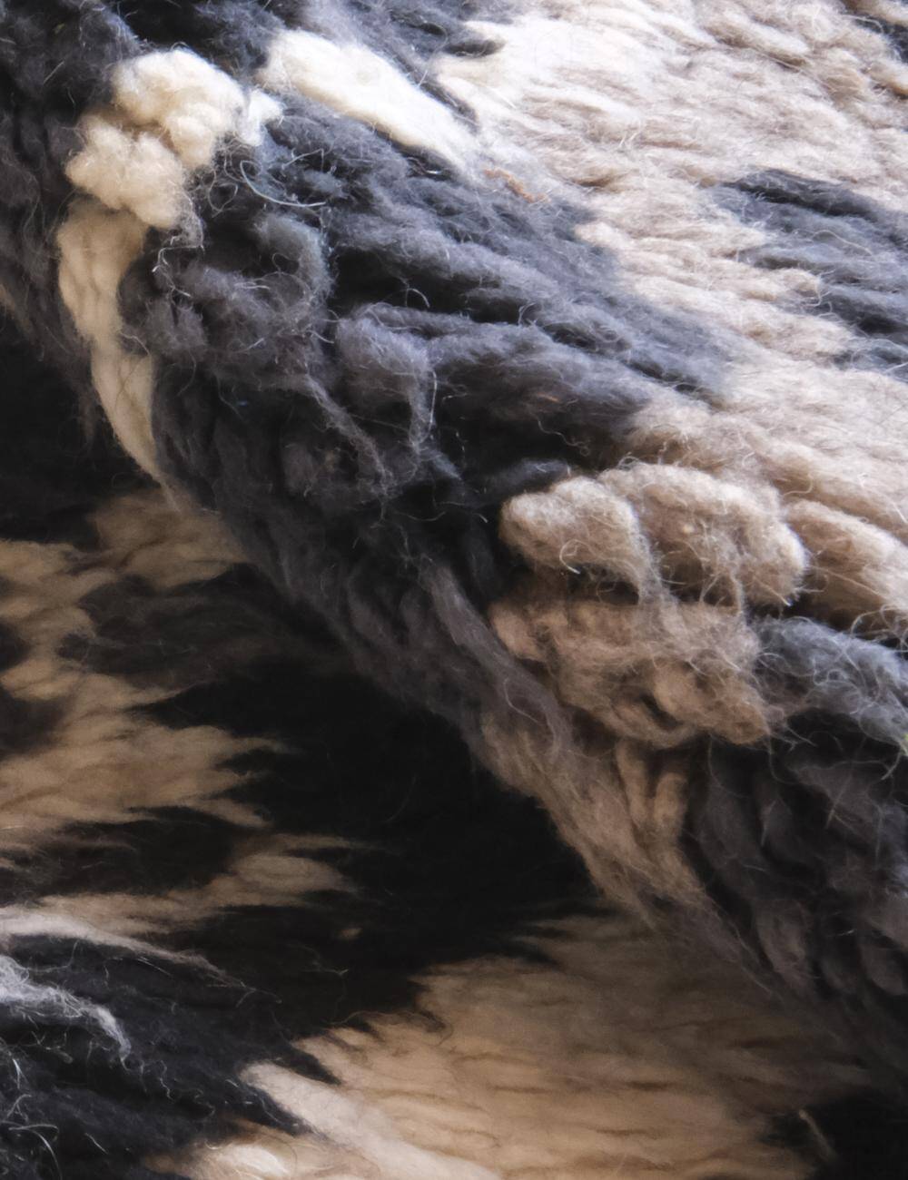 Contemporary Berber Rug - 278 x 173 cm