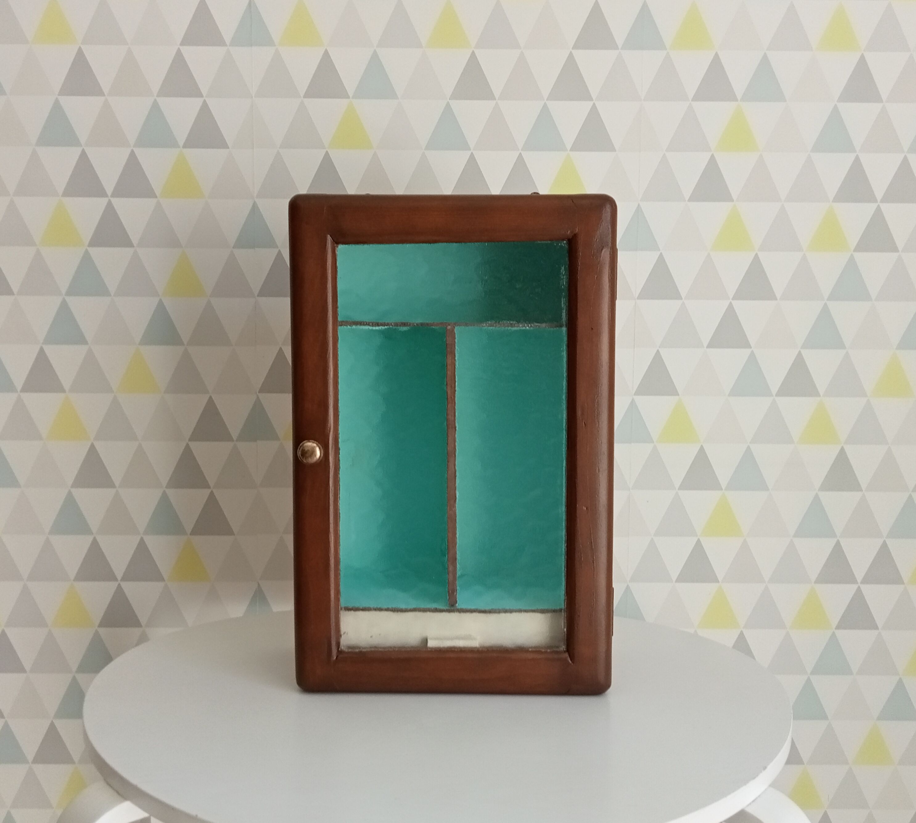 Medicine cabinet 50s 60s